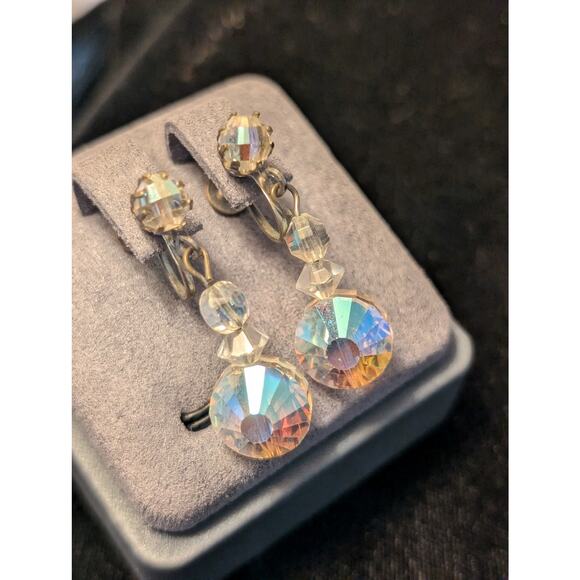 Unique Vintage Aurora Borealis AB Crystal Dangle Screw Back Earrings - Picture 7 of 7